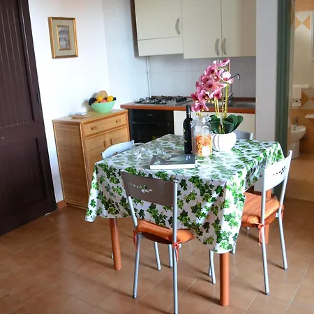 Apartment 4 Posti Vicino